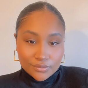 Meet your Posher, Tiffannee